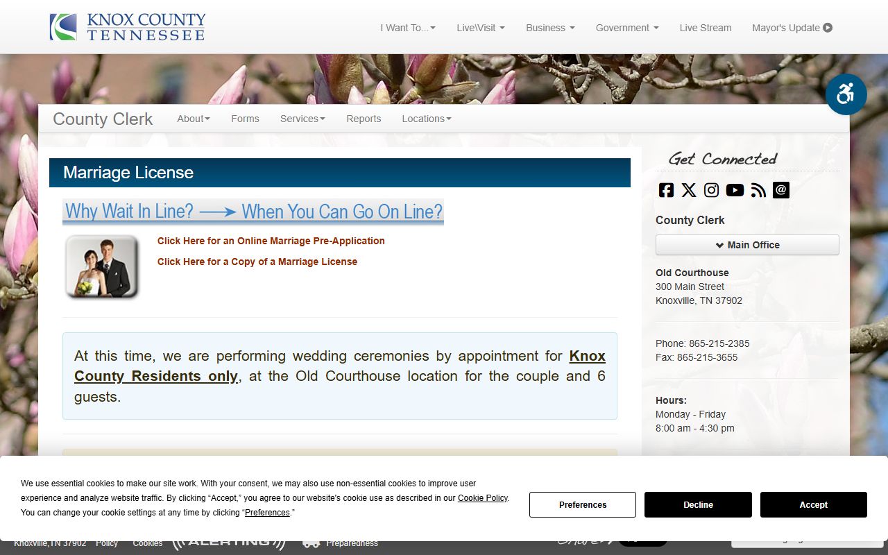Knox County Clerk marriage license page with requirements and fees